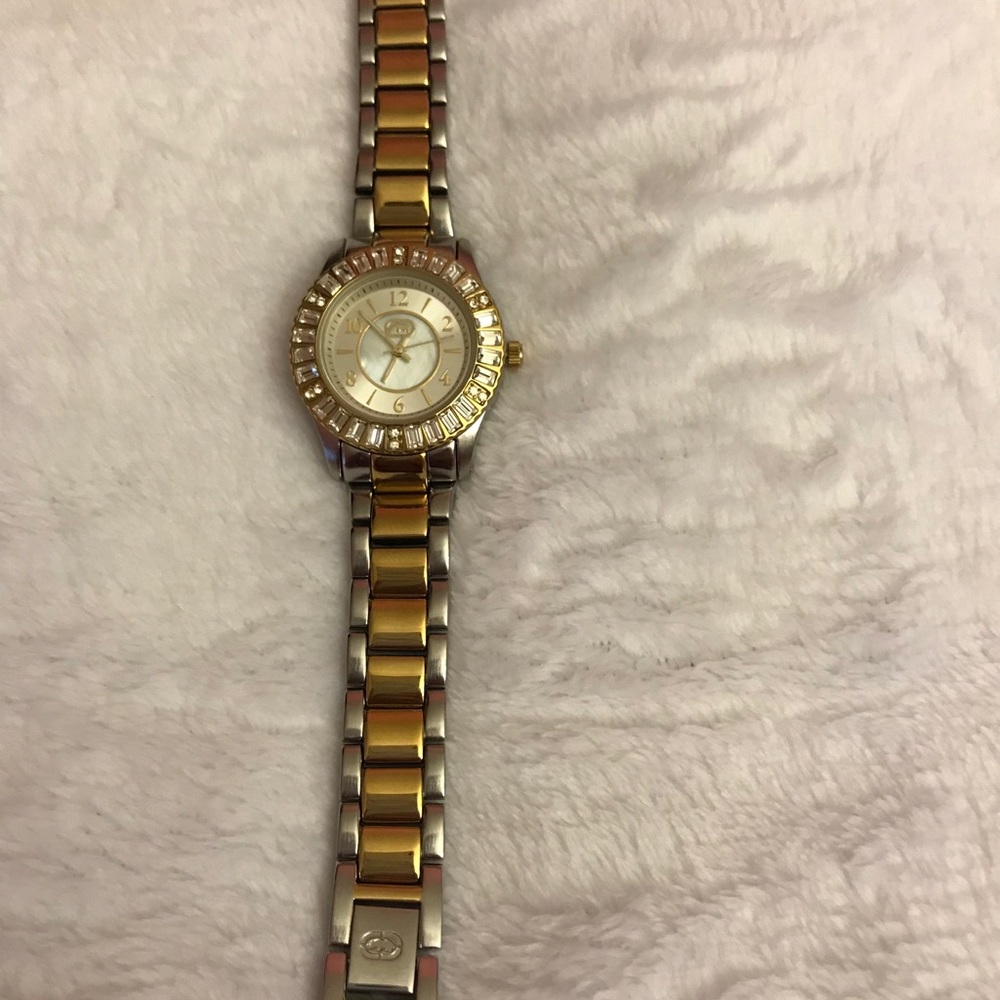 Watch - Picture 2 of 4